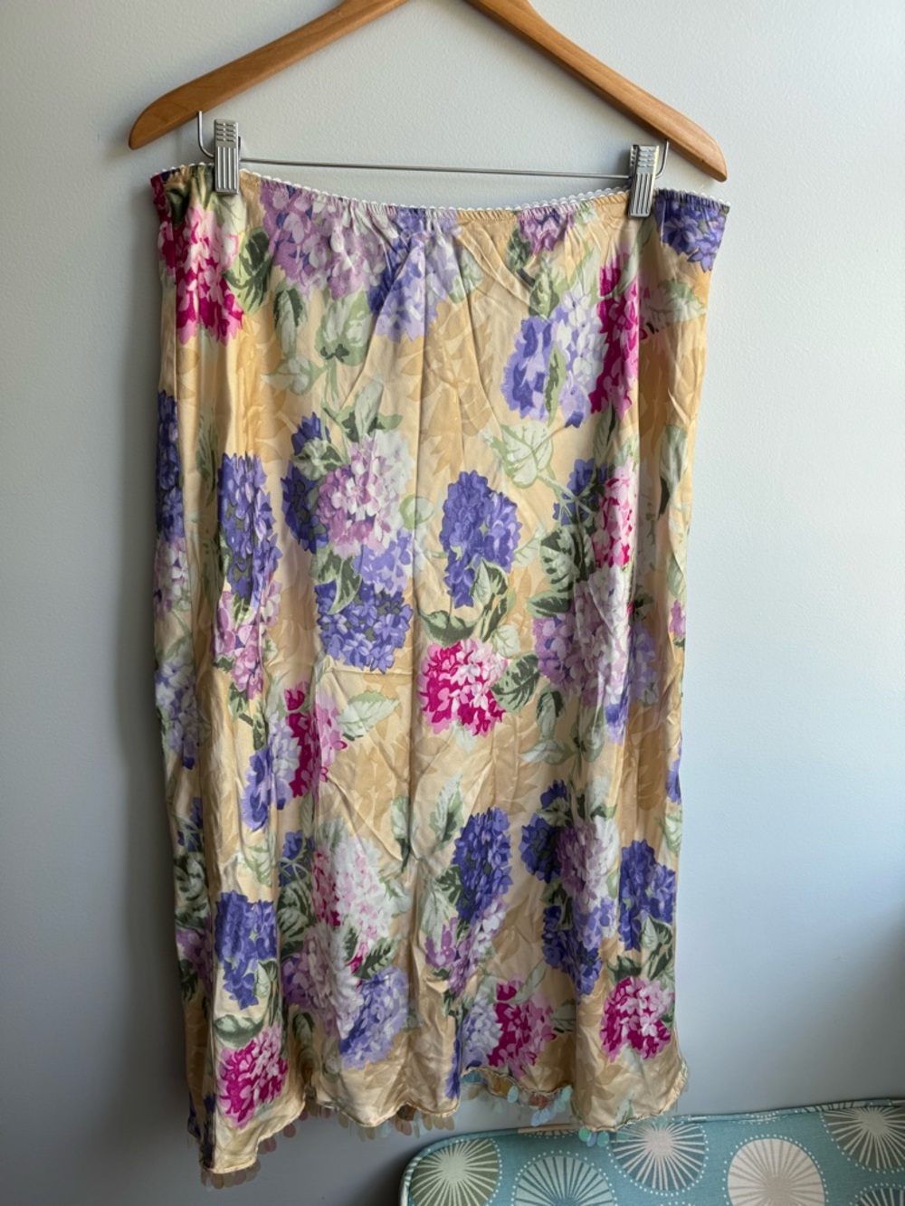 Y2K Victor Costa Cream Silk Slip Skirt with Purple & Pink Floral Print